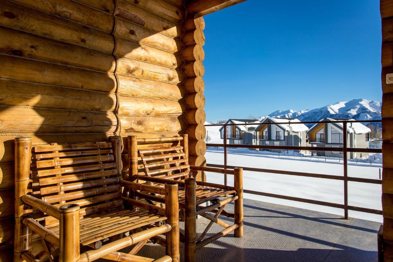 Snow Time Eco Chalet Gudauri Exterior photo