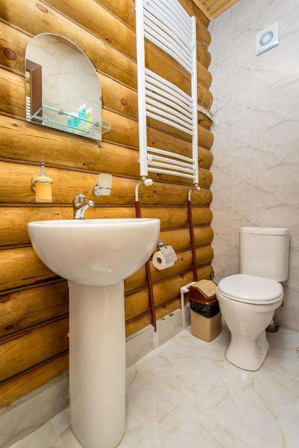 Snow Time Eco Chalet Gudauri Exterior photo