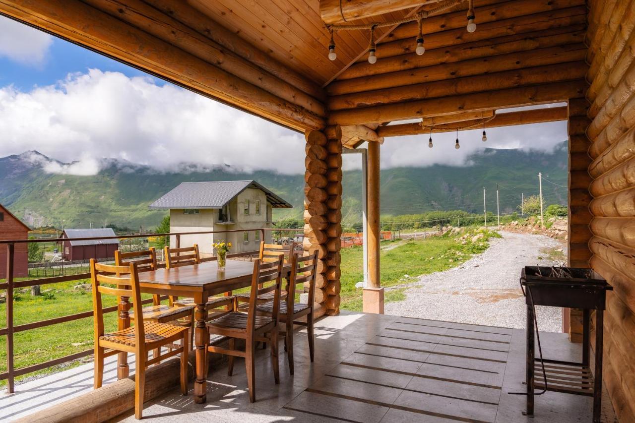 Snow Time Eco Chalet Gudauri Exterior photo